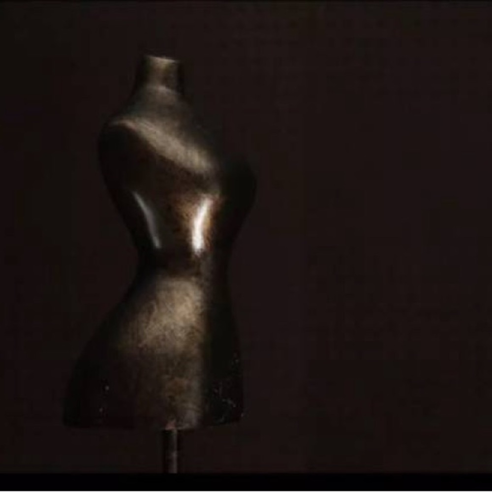 TRISTAN Display Jewelry Dress Form Necklace Countertop Holder Vintage